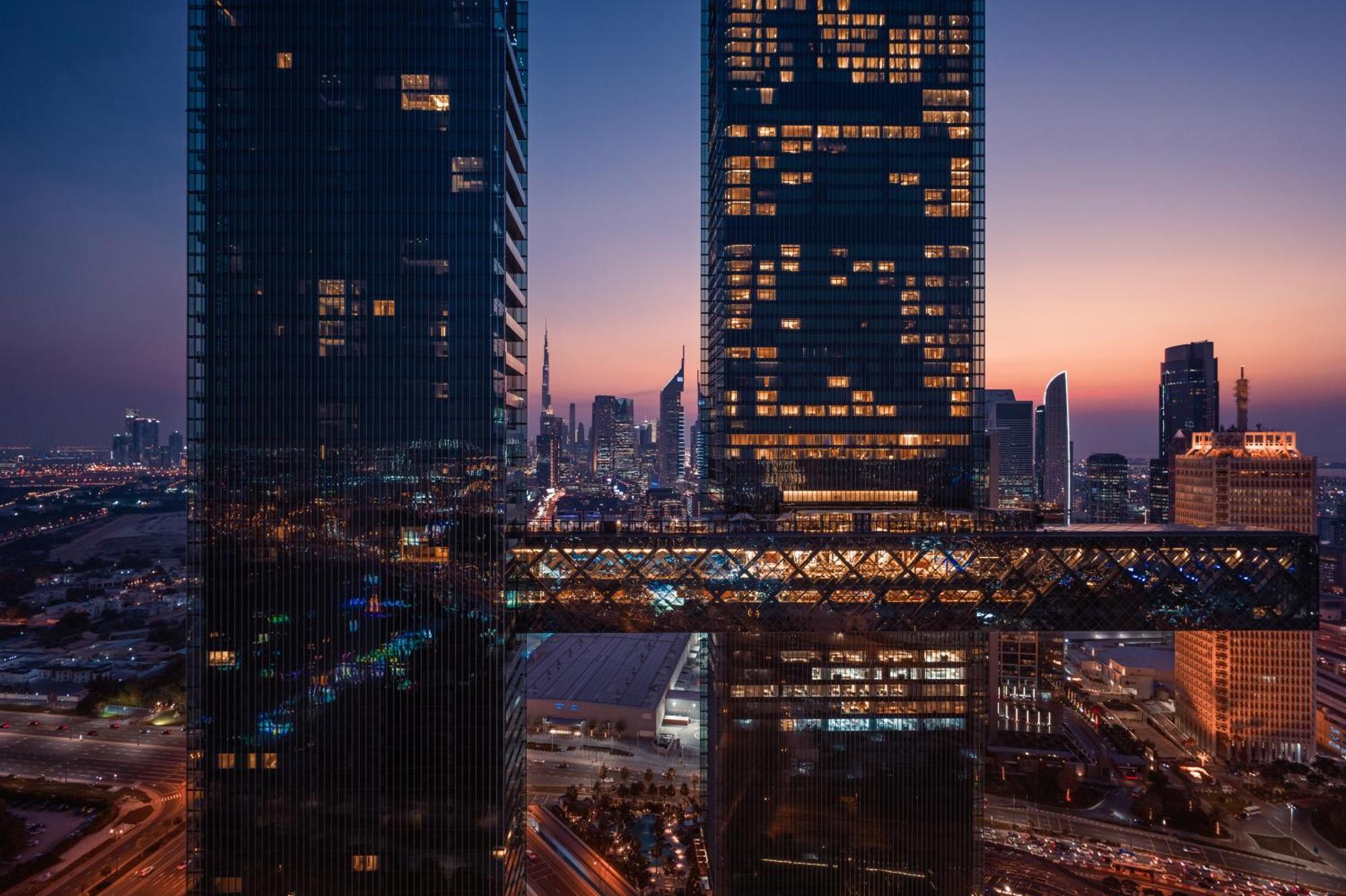 Hotel One&Only One Za'Abeel Dubaj Zewnętrze zdjęcie The bridge at night